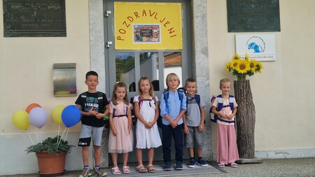 Prvošolci PŠ Šentviška Gora 26-27 (arhiv šole)